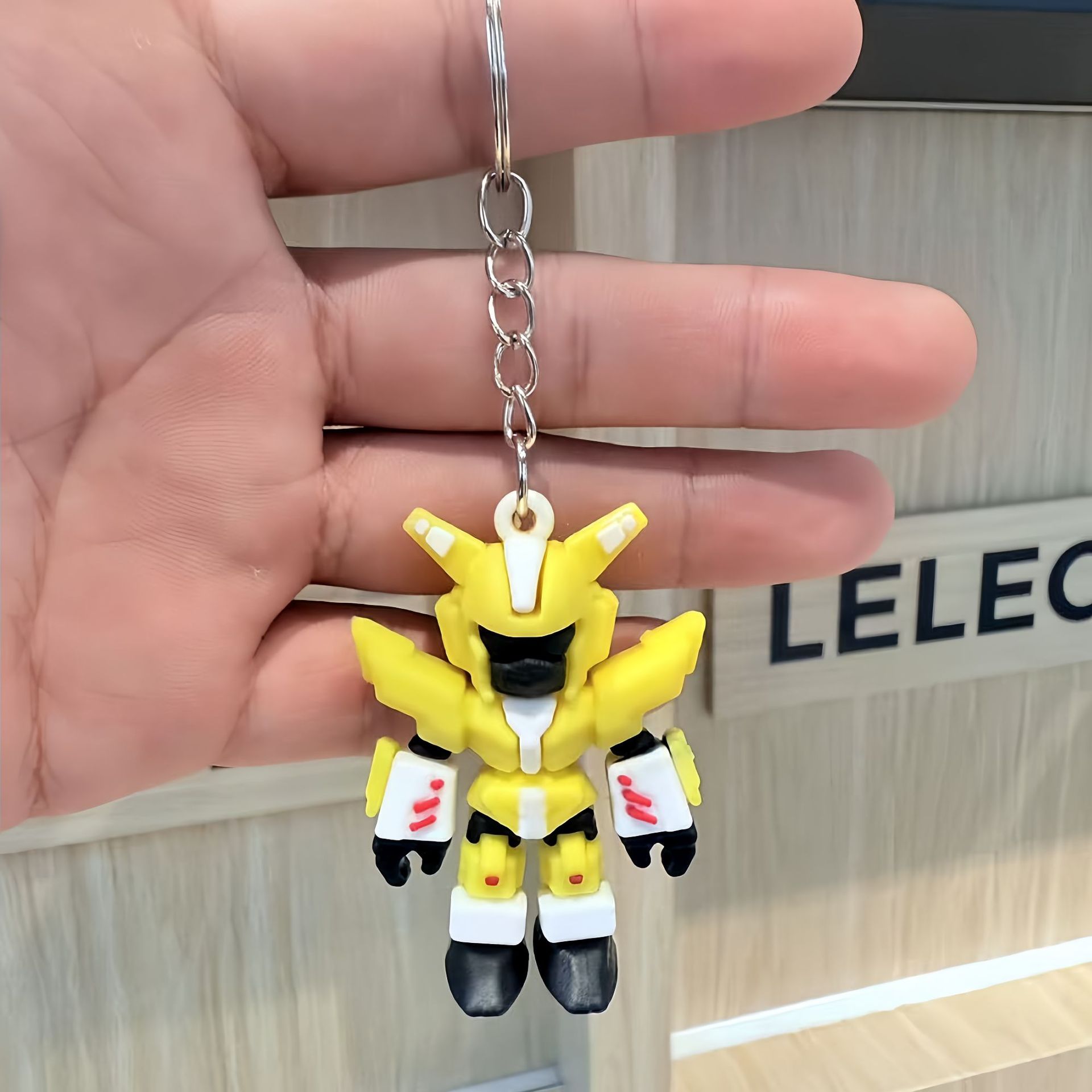 4個入り 新品 漫画風 メカ戦士キーホルダー アニメ ソフト - Anime Cosplay For Couples のレビューと価格