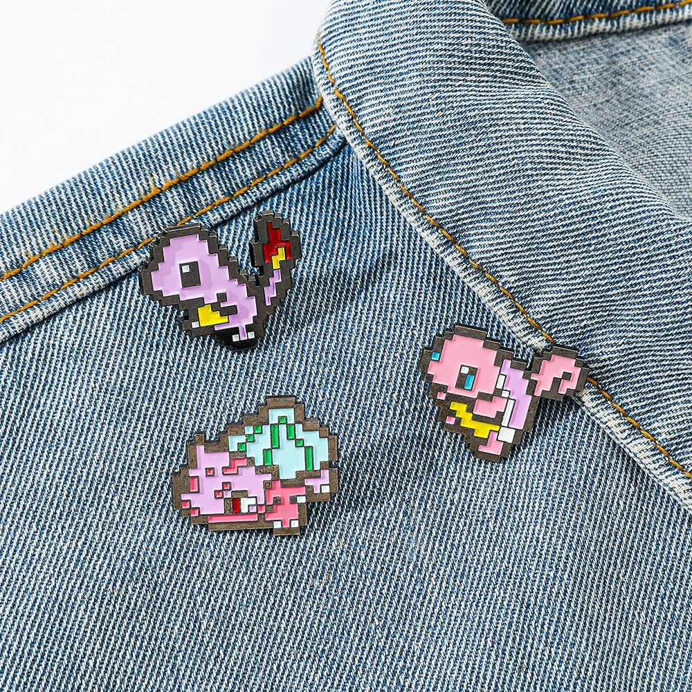 ピクセルモザイクポケモンメタルエナメルピン、かわいい漫画ポケ - Anime Cosplay Pokemon のレビューと価格